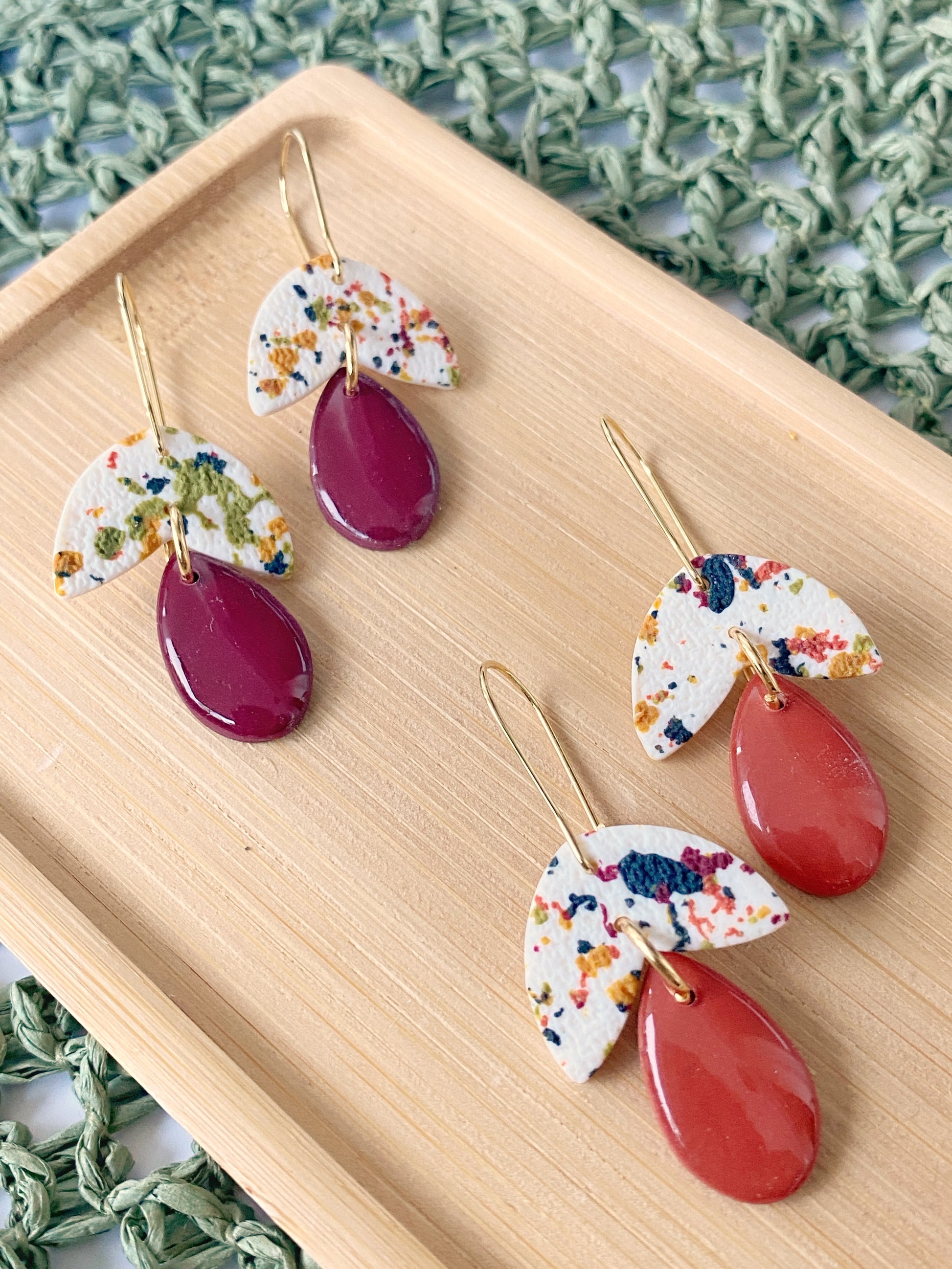  Detalle de acabado en resina en pendientes Confetti Otoño