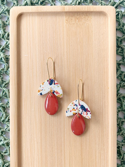 Pendientes artesanales con gancho de acero dorado