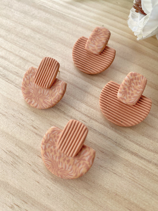 Pendientes geométricos de arcilla polimérica – Cúpula Fabrics terracota