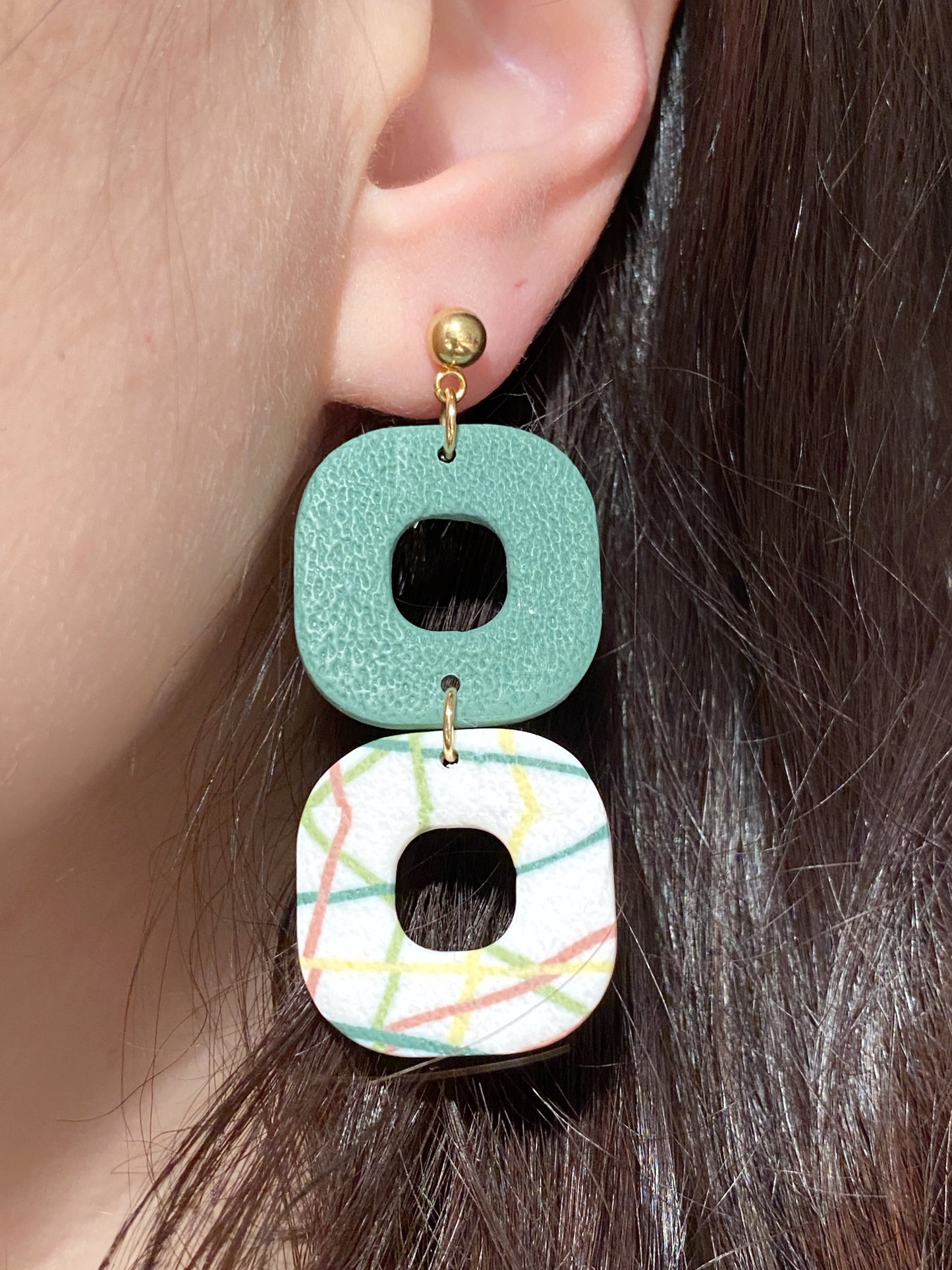 Pendientes geométricos de arcilla polimérica Kitxeti Sevilla